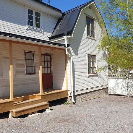 Vaelrenoverad Fin Laegenhet I Charmigt Omrade Söderhamn Екстериор снимка