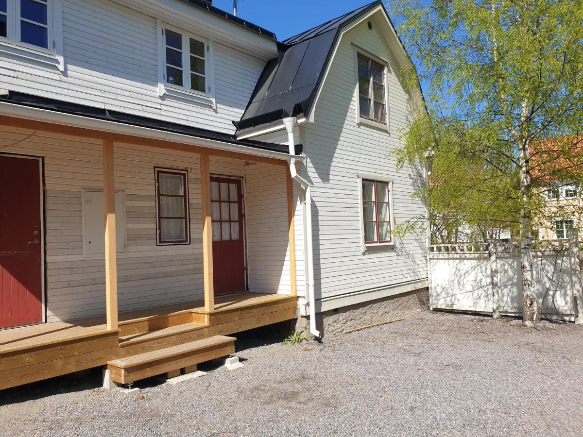 Vaelrenoverad Fin Laegenhet I Charmigt Omrade Söderhamn Екстериор снимка
