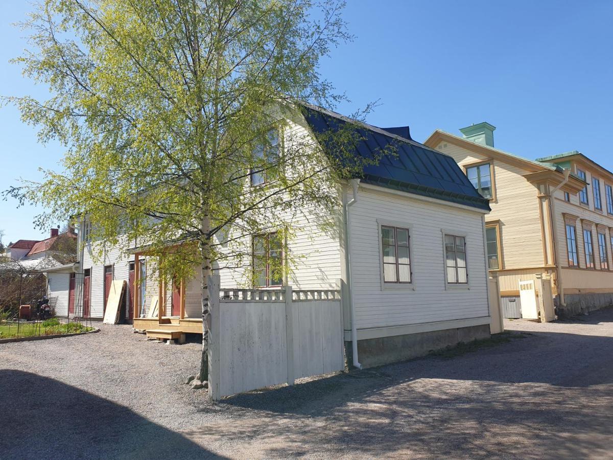 Vaelrenoverad Fin Laegenhet I Charmigt Omrade Söderhamn Екстериор снимка